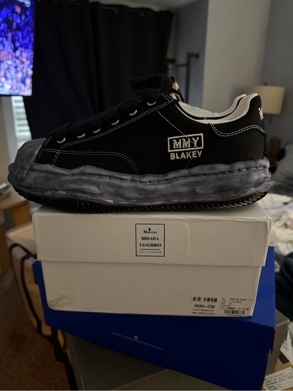 MMY Men’s Black Canvas Low-Top Sneaker Sz 10